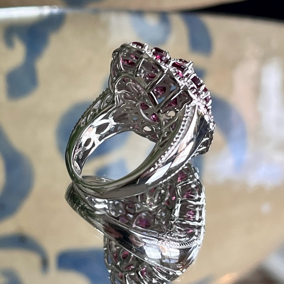 🌹Exquisite🌹 Red Garnet Cocktail Ring In Sterling Silver  Size 5 - Picture 7 of 11